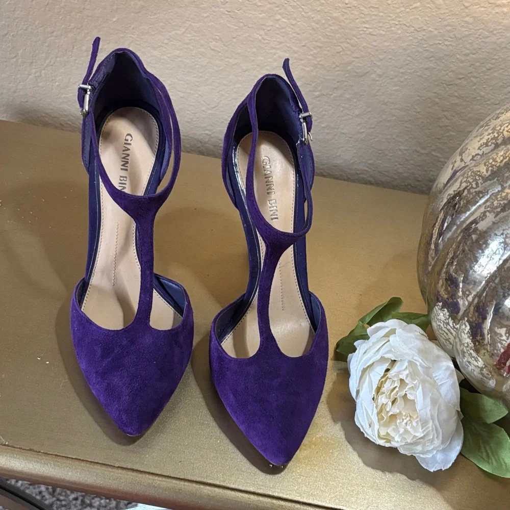 Gianni Bini Vibrant Purple Heels - Picture 3 of 5